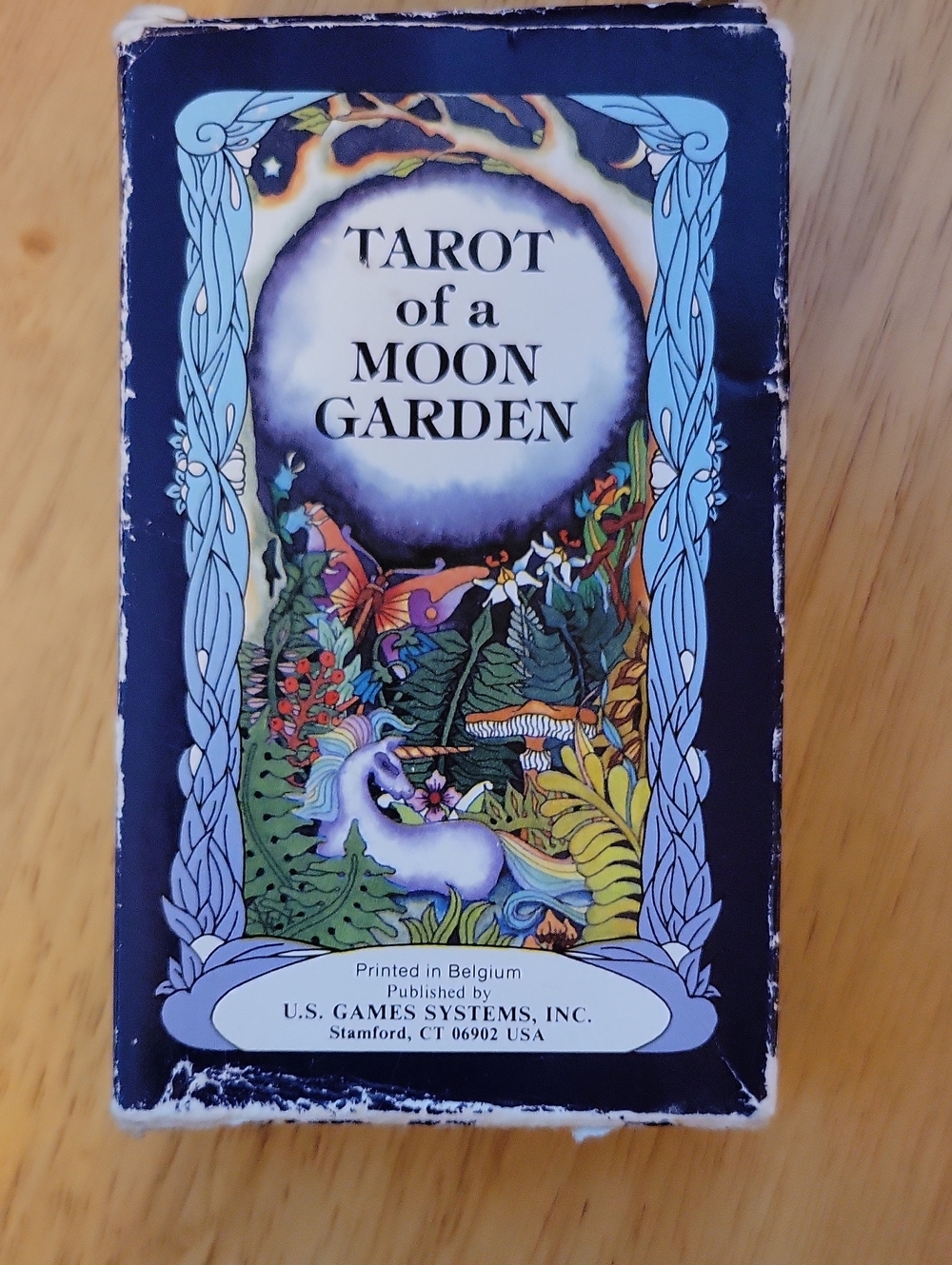 VTG Tarot of A Moon Garden Karen Sweikhardt 78 Cards with Instruction Booklet